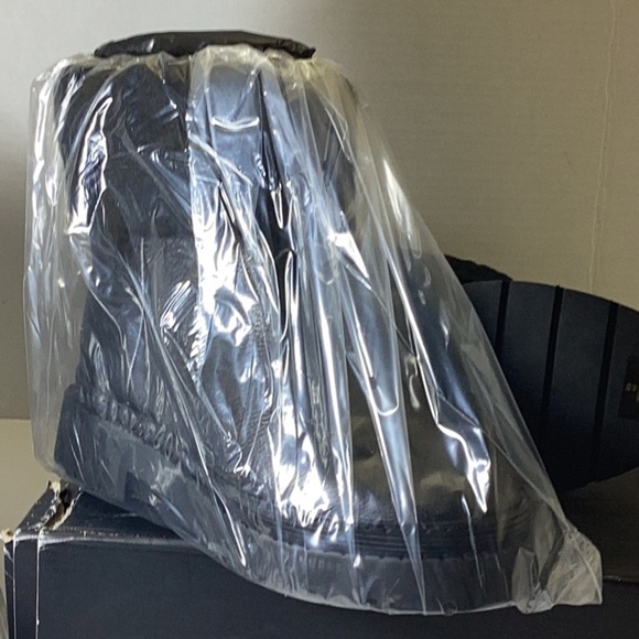 Marc Fisher LTD

Vina
Women's - Picture 12 of 12